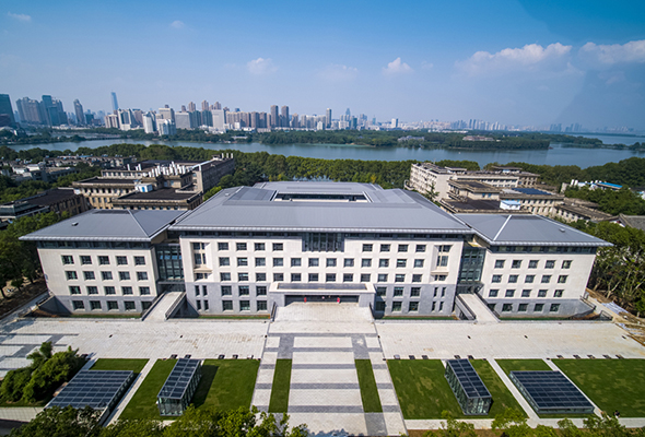 武汉大学